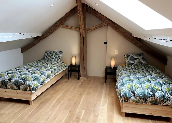 Au Bord Du Ny Hotton